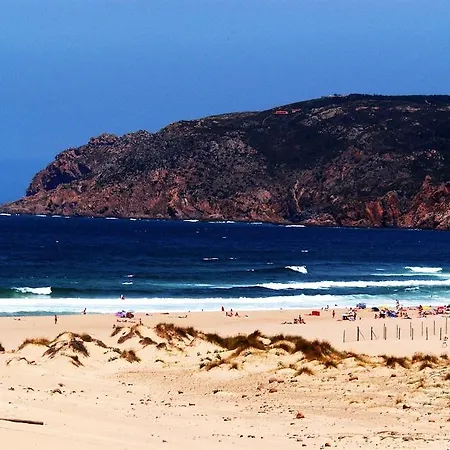 Parque De Campismo Orbitur Guincho 3*